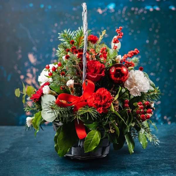 Christmas basket Oasis florists Dublin