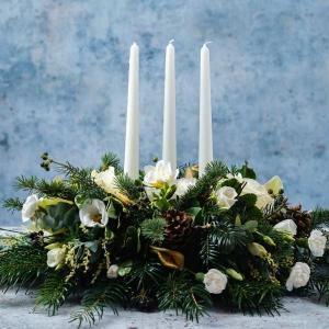 Order christmas flowers and arrangement for delivery in Dublin