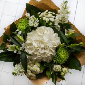 white simlpicity bouquet luxury oasis florists