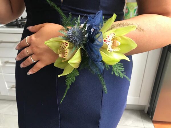 debs corsage delivery flowers Dublin