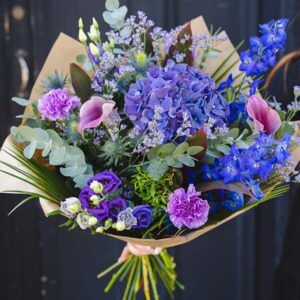 midnight bloom order flowers online in Dublin